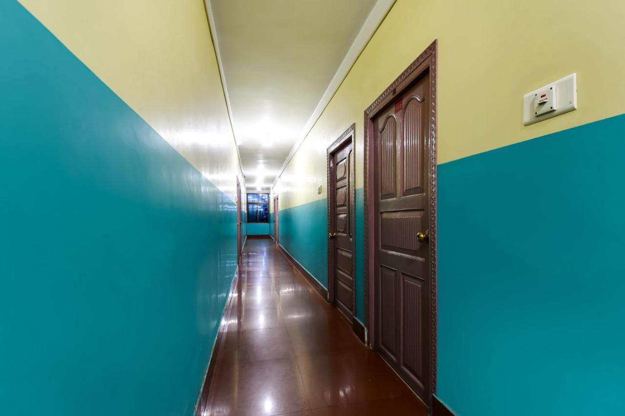 Oyo 44160 Hotel Sahana Jangipur Ngoại thất bức ảnh